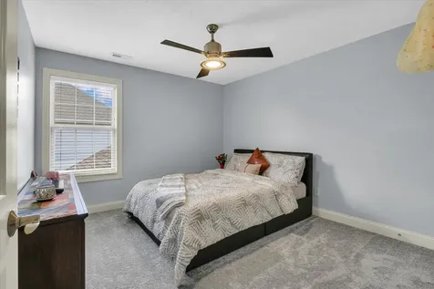 1821 Benodot Street Champaign IL 61822