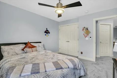 1821 Benodot Street Champaign IL 61822