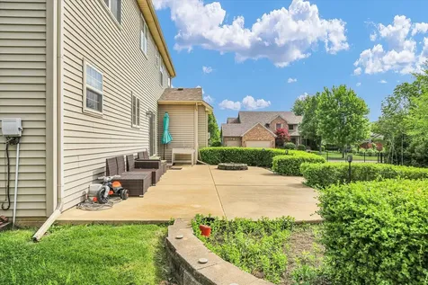 1821 Benodot Street Champaign IL 61822