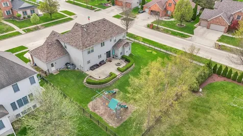 1821 Benodot Street Champaign IL 61822