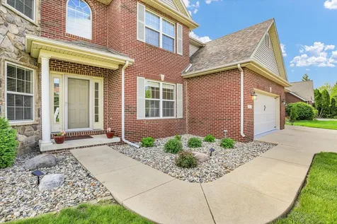 1821 Benodot Street Champaign IL 61822