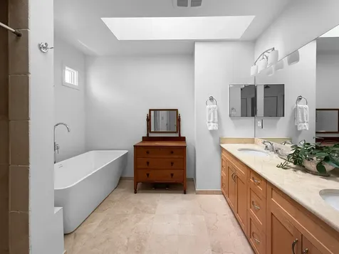 882 Willow Road Winnetka IL 60093