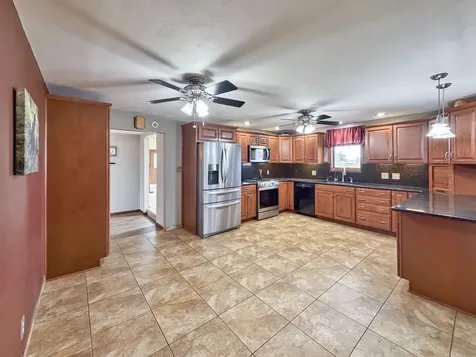 2472 West Red Oak Road Freeport IL 61032