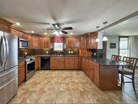 2472 West Red Oak Road Freeport IL 61032