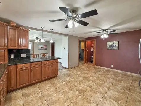 2472 West Red Oak Road Freeport IL 61032