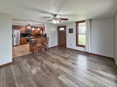 2472 West Red Oak Road Freeport IL 61032