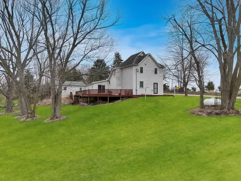 2472 West Red Oak Road Freeport IL 61032