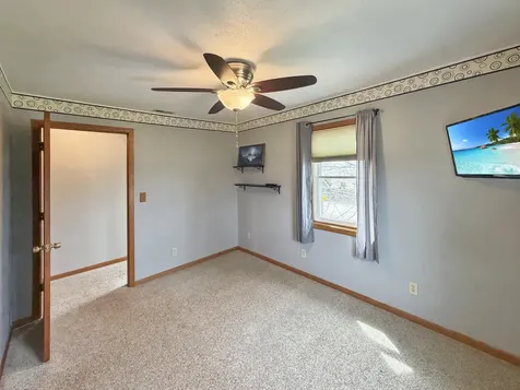 2472 West Red Oak Road Freeport IL 61032