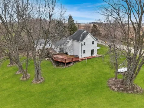 2472 West Red Oak Road Freeport IL 61032