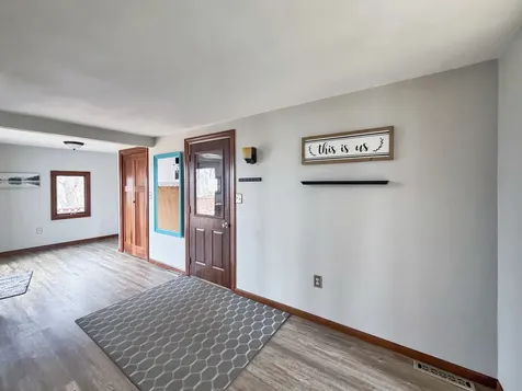 2472 West Red Oak Road Freeport IL 61032