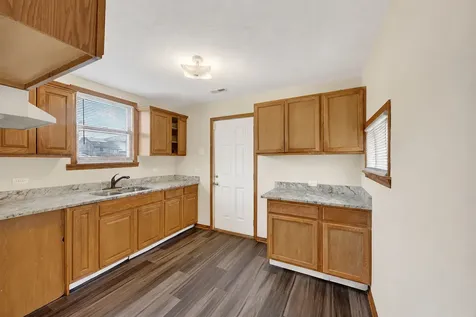 15613 South Homan Avenue Markham IL 60428