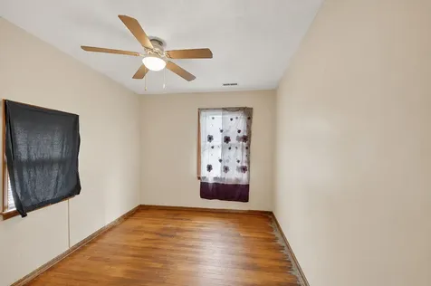15613 South Homan Avenue Markham IL 60428