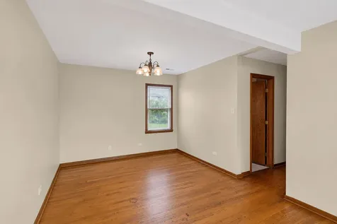 15613 South Homan Avenue Markham IL 60428