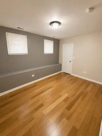 4207 South Indiana Avenue Chicago IL 60653
