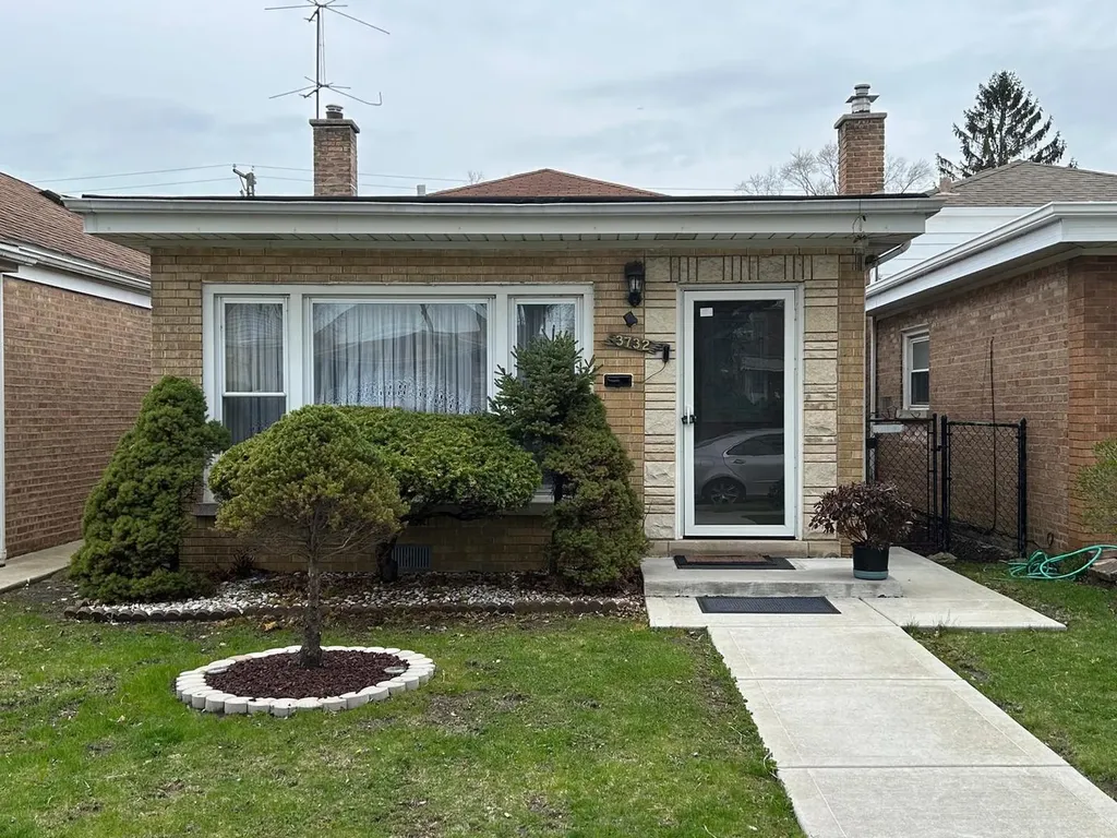 3732 South 53rd Avenue Cicero IL 60804