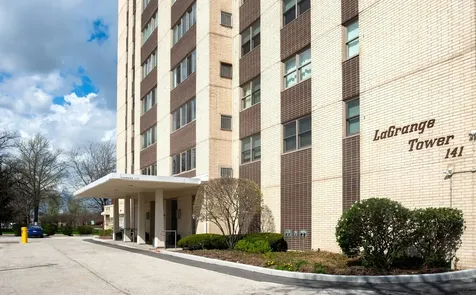 141 North La Grange Road La Grange IL 60525