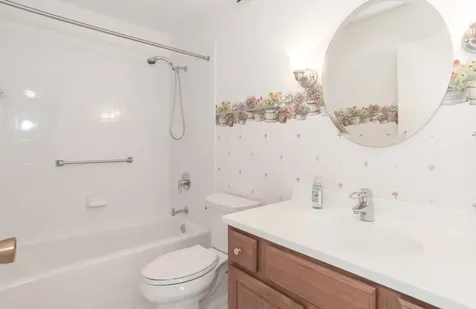 141 North La Grange Road La Grange IL 60525