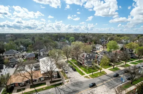 141 North La Grange Road La Grange IL 60525