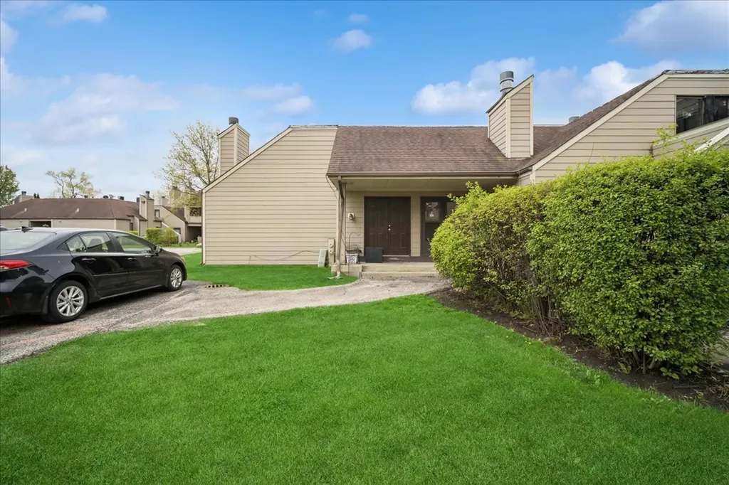 3309 Beacon Street North Chicago IL 60064
