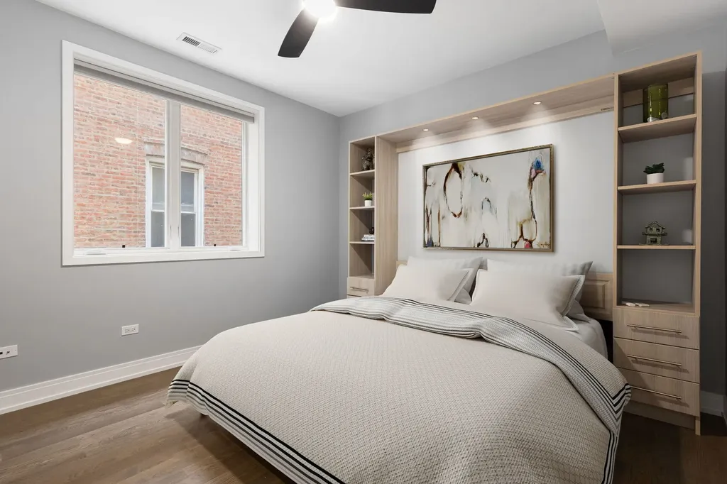 231 West Scott Street Chicago IL 60610