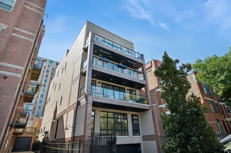 231 West Scott Street Chicago IL 60610
