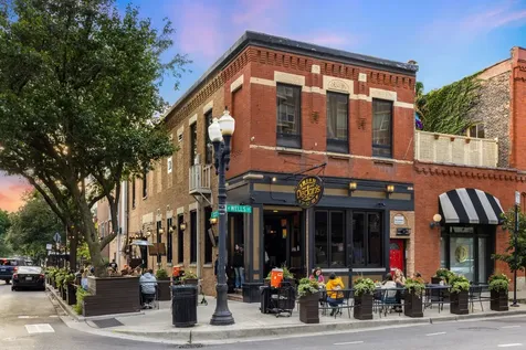 231 West Scott Street Chicago IL 60610
