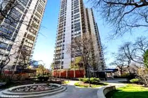 1360 North Sandburg Terrace Chicago IL 60610