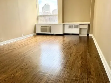 1360 North Sandburg Terrace Chicago IL 60610
