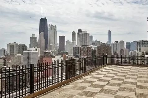 1360 North Sandburg Terrace Chicago IL 60610