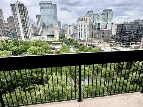 1360 North Sandburg Terrace Chicago IL 60610