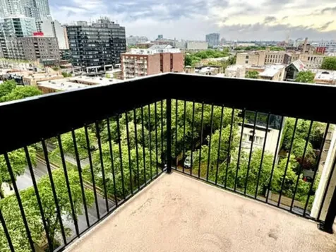 1360 North Sandburg Terrace Chicago IL 60610