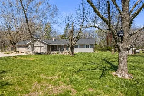 1150 East Cr 800 N Sullivan IL 61951