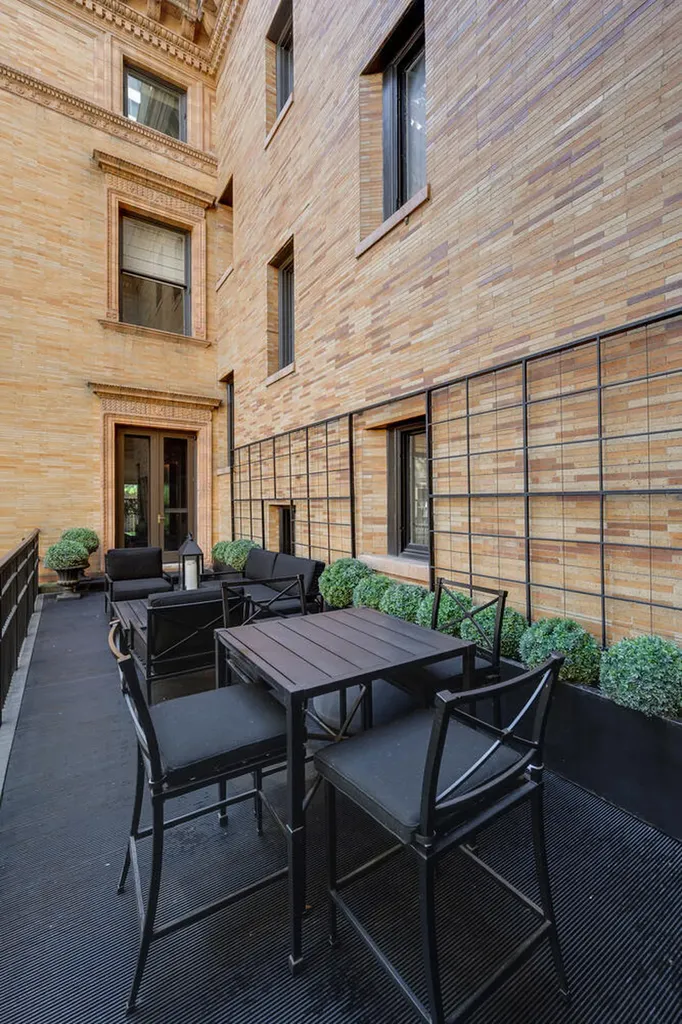 1500 North Astor Street Chicago IL 60610