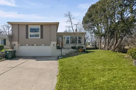 9330 Murray Court Morton Grove IL 60053