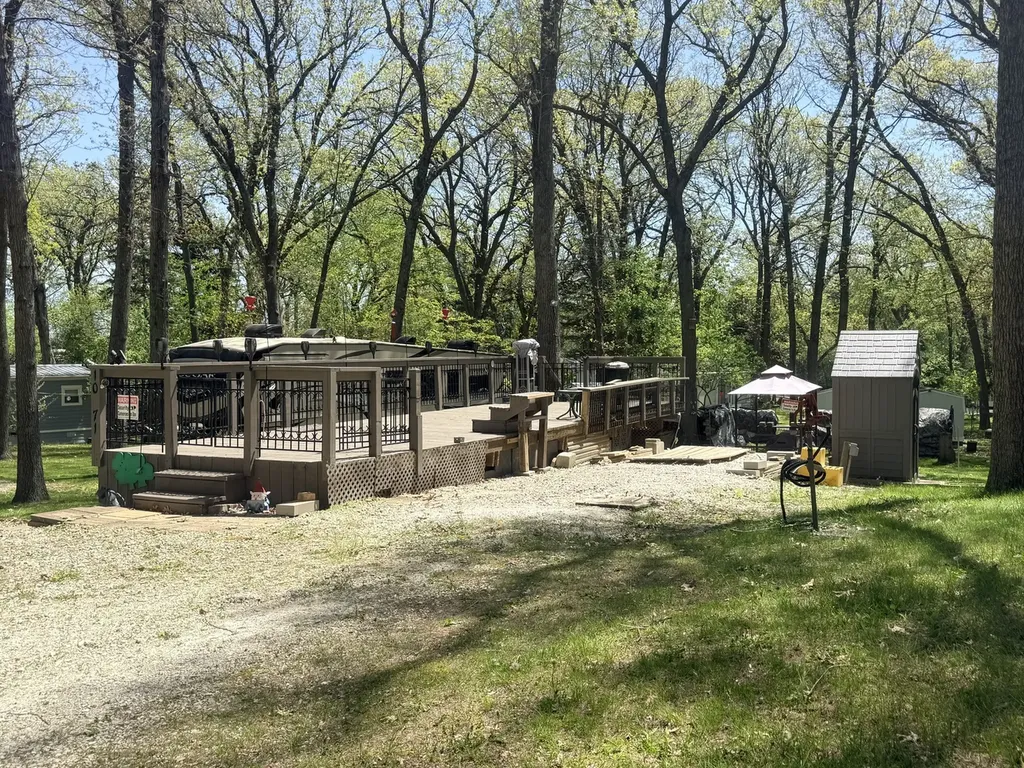 10-71 Woodhaven Lakes Sublette IL 61367