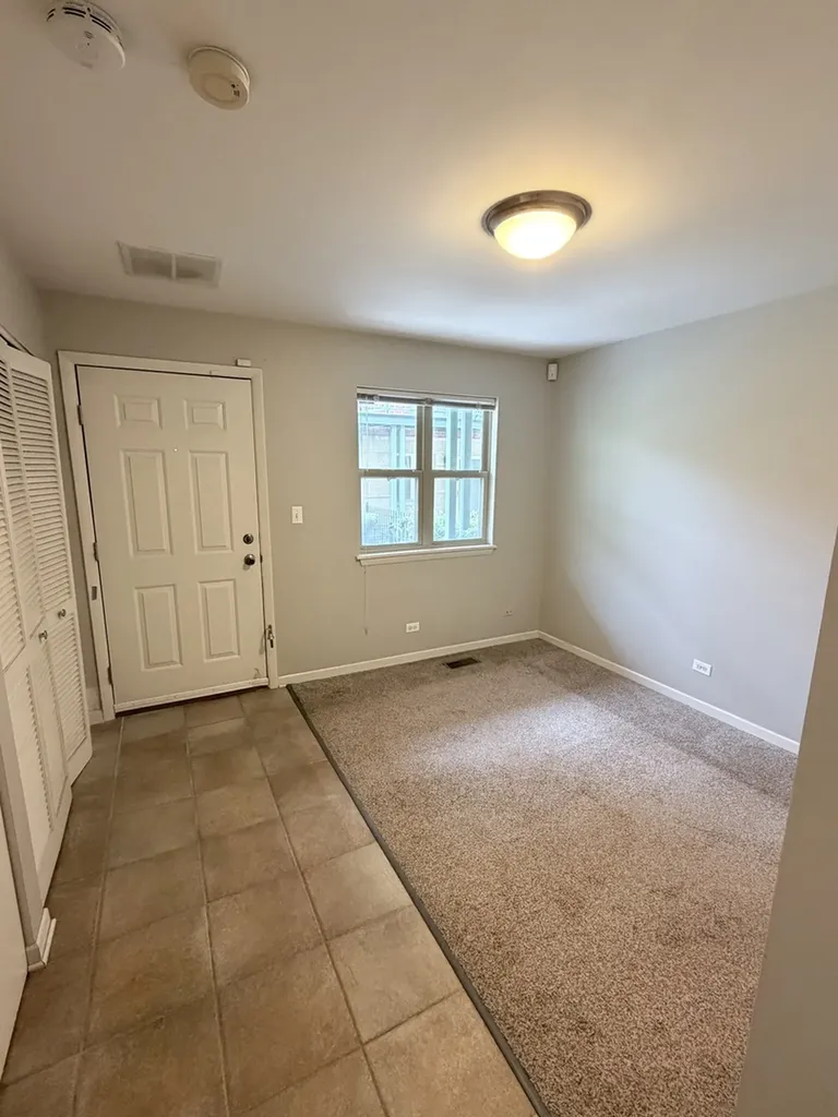 4530 South Woodlawn Avenue Chicago IL 60653
