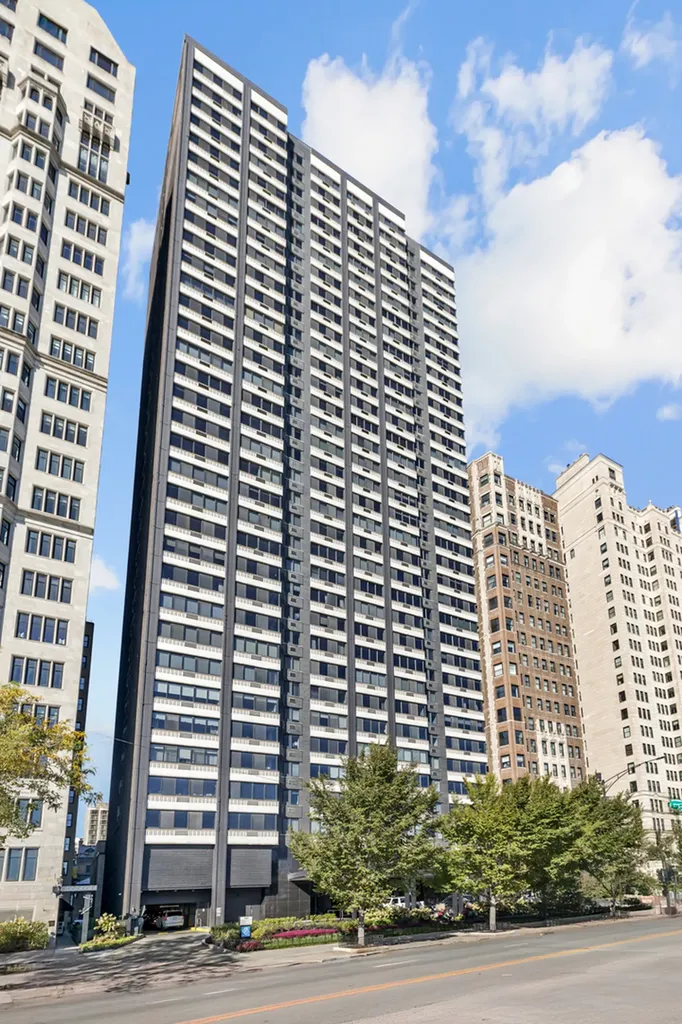 1440 North Lake Shore Drive Chicago IL 60610