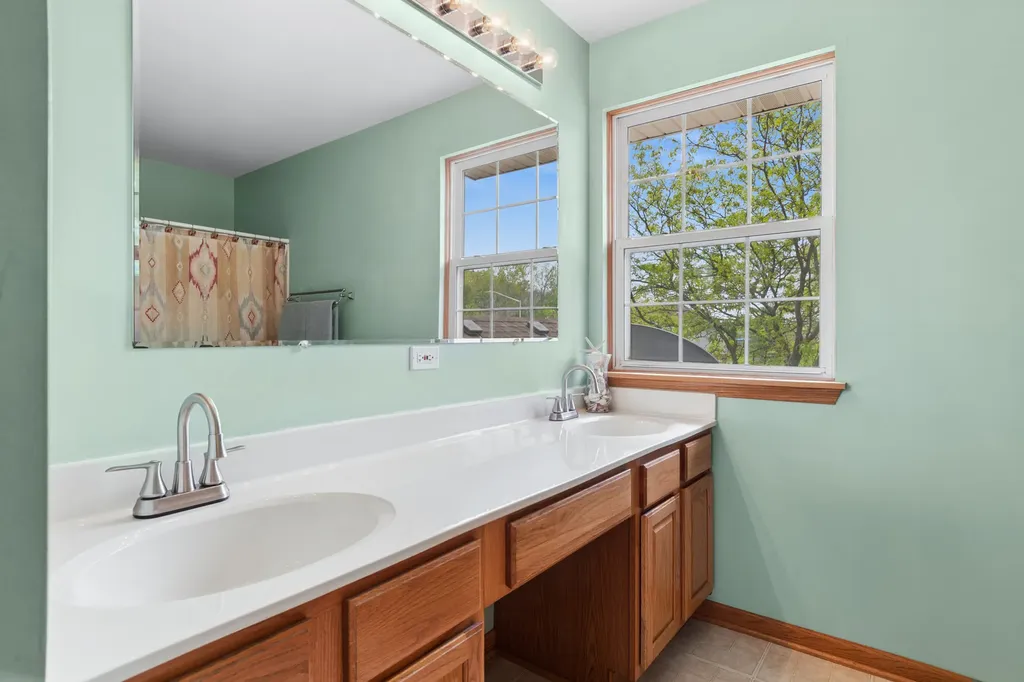 414 Coventry Circle Glendale Heights IL 60139