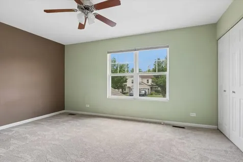 2257 Flagstone Lane Carpentersville IL 60110