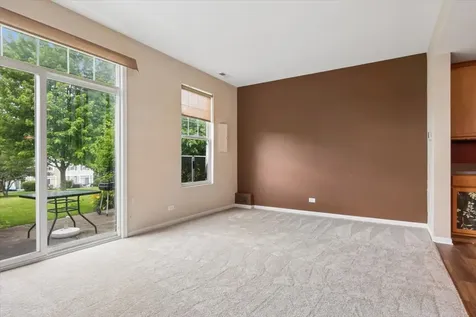 2257 Flagstone Lane Carpentersville IL 60110