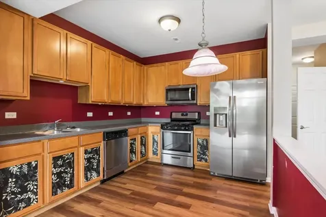 2257 Flagstone Lane Carpentersville IL 60110