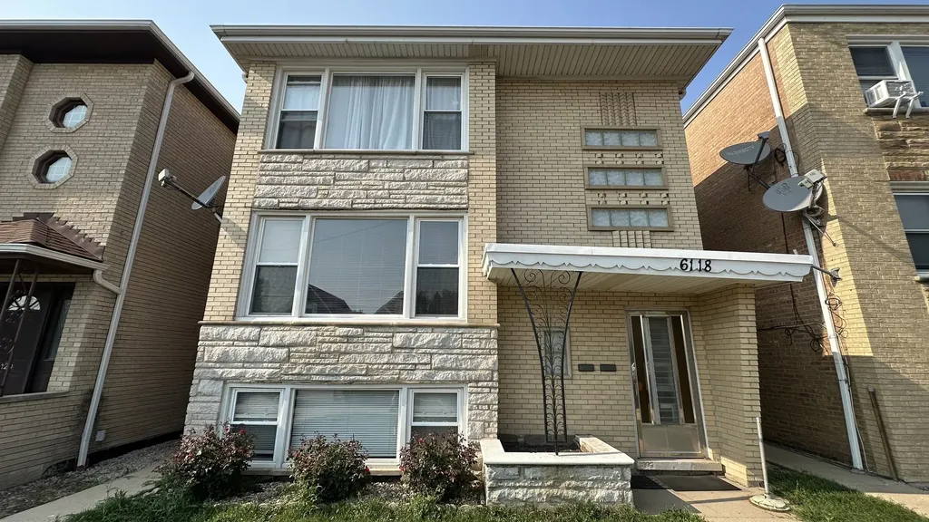 6118 West Gunnison Street Chicago IL 60630