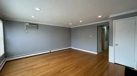 6118 West Gunnison Street Chicago IL 60630