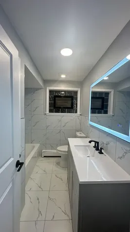 6118 West Gunnison Street Chicago IL 60630