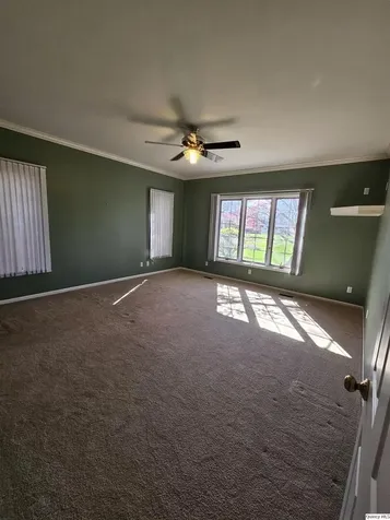 128 Knollwood Quincy IL 62301