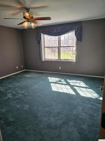 128 Knollwood Quincy IL 62301