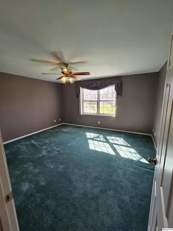 128 Knollwood Quincy IL 62301