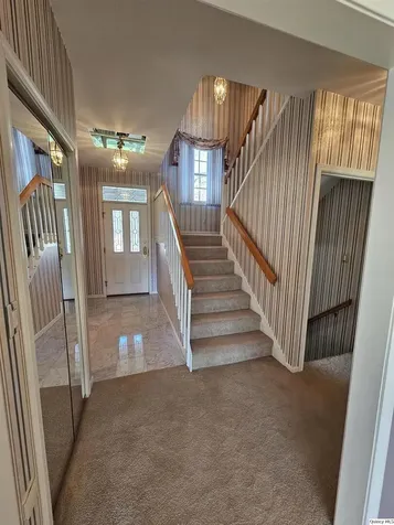128 Knollwood Quincy IL 62301