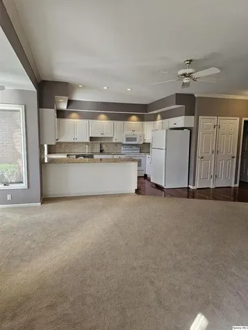 128 Knollwood Quincy IL 62301