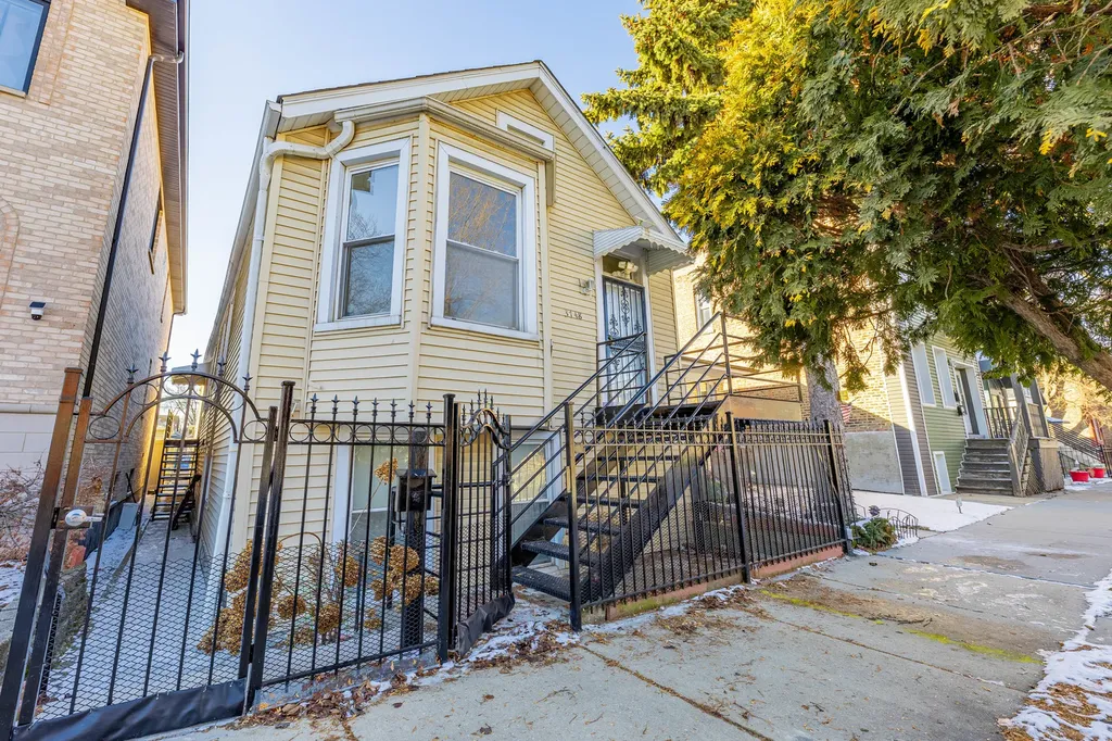 3748 South Parnell Avenue Chicago IL 60609
